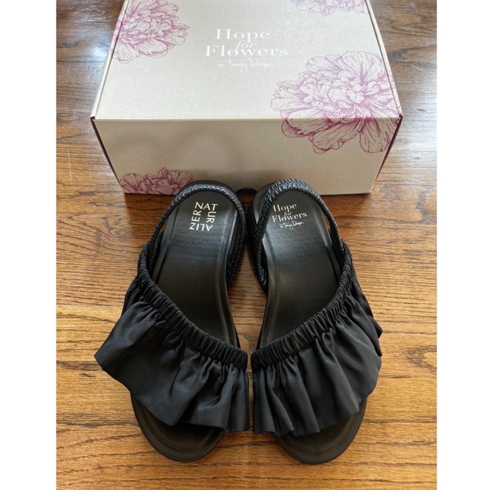 Hope For Flowers by Tracy Reese x Naturalizer Firecracker Sandals
